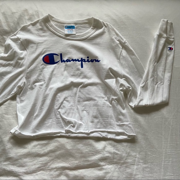 NEVER WORN Champion Long Sleeve Graphic - Picture 2 of 4